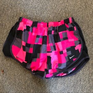 Nike tempo running shorts pattern